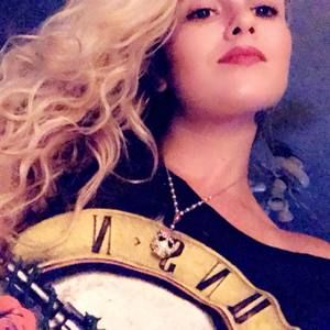 Meet your Posher, Nicole